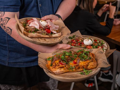 Lunchen in Sittard, centrum. Met terras bij LUNA