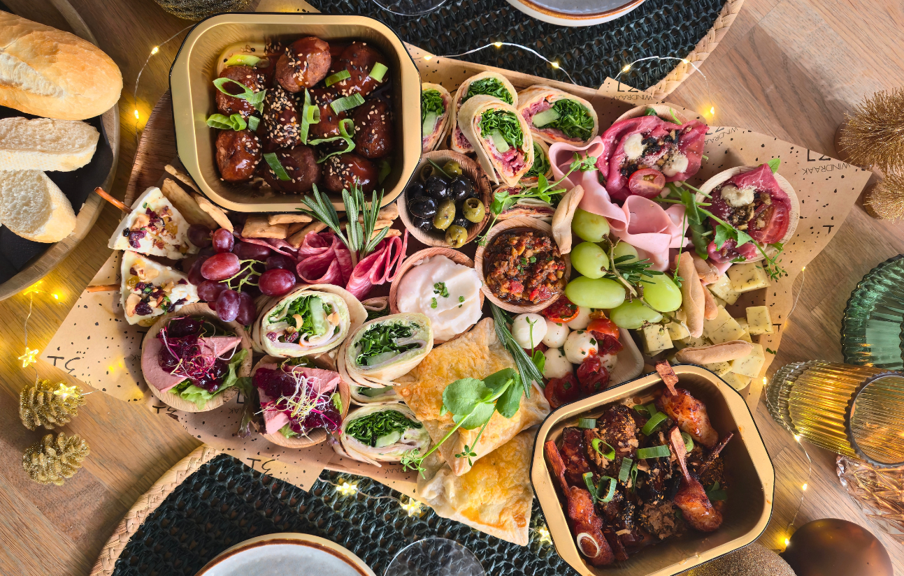 Verschillende Diner Gerechten, LUNA Stein, centrum